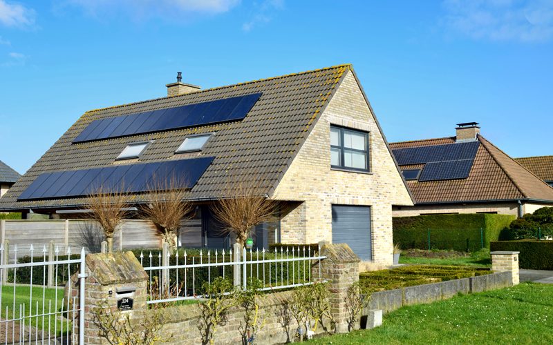 Solar energy systems for car charging stations, Saules paneļu uzstādīšana Rīgā, Latvijā, Saules enerģijas risinājumi