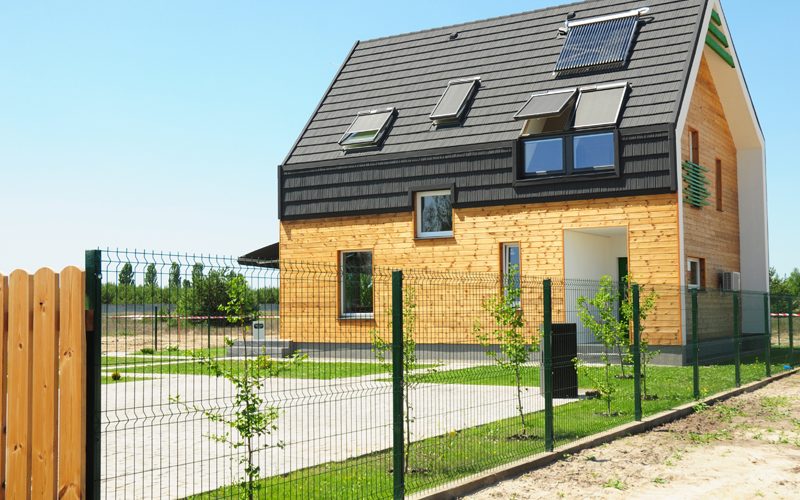 Солнечные панели автомобильных зарядных станций., Saules paneļu uzstādīšana Rīgā, Latvijā, Saules enerģijas risinājumi